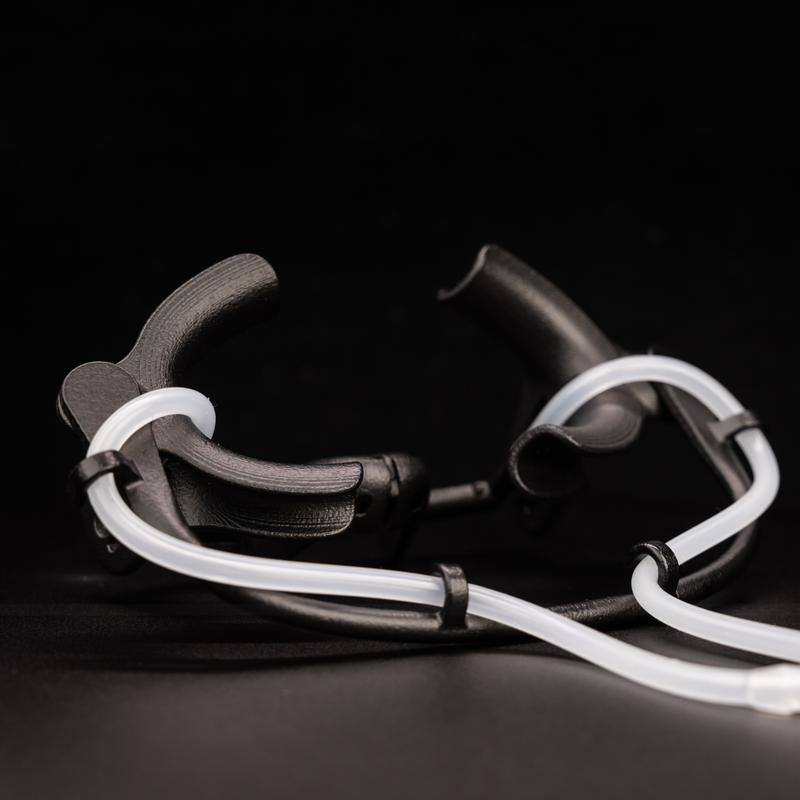 ISORETRACT – Orthodontic Mouth Retractor for Comfort & Isolation Engineered for maximum patient comfort with smooth, ergonomic edges that minimize soft tissue interference.